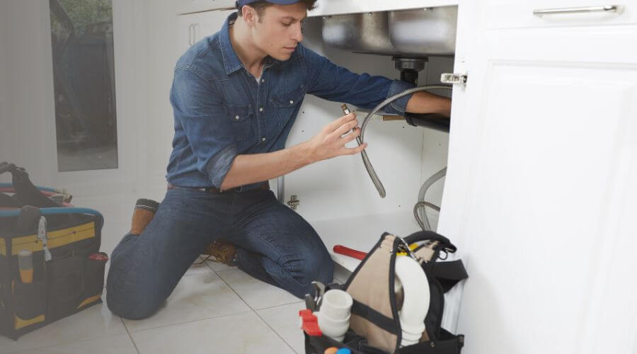 Expert burst pipe repair services in Rocky Ridge, OH